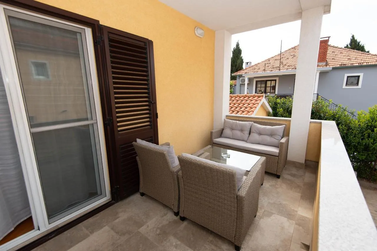 Apartment Sweet Home Paolo Zara 0*,  Croazia